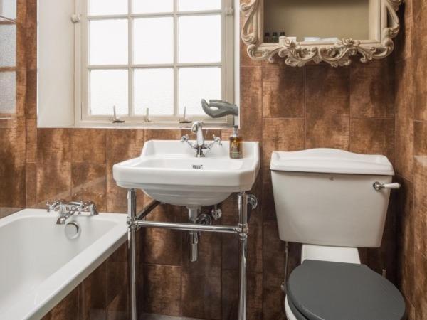 Canongate Luxury Homestay Edinburgh Luaran gambar