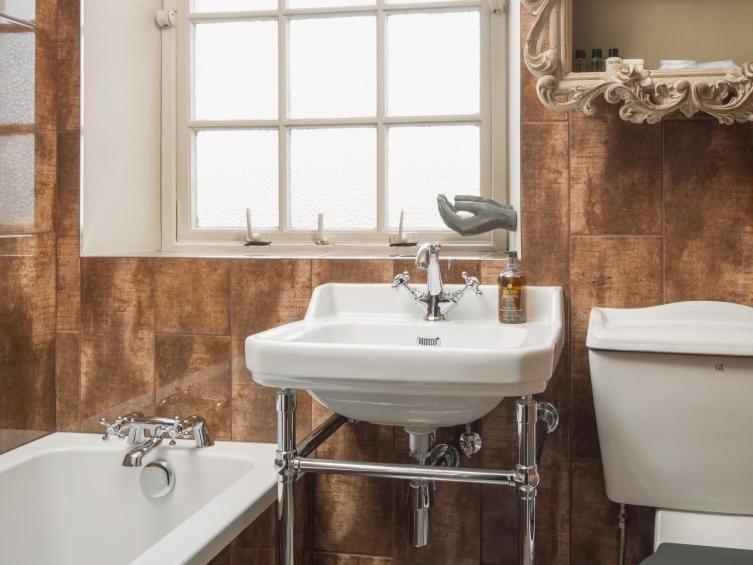 Canongate Luxury Homestay Edinburgh Luaran gambar